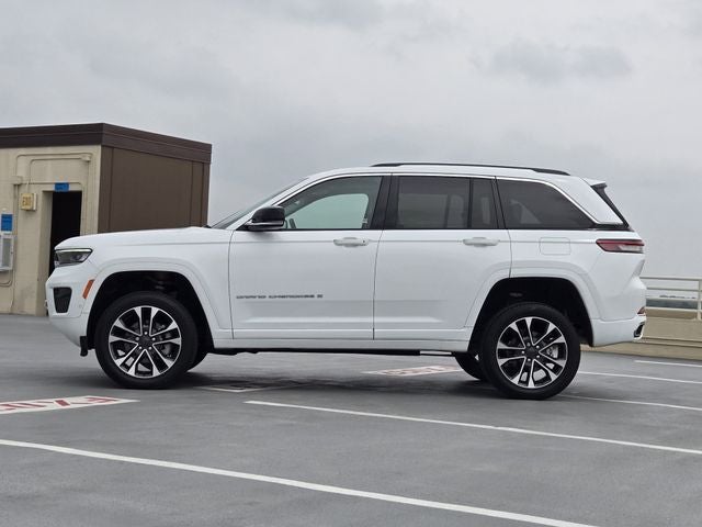 2022 Jeep Grand Cherokee Overland