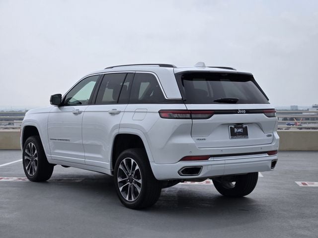 2022 Jeep Grand Cherokee Overland