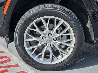 2023 Jeep Grand Cherokee Summit