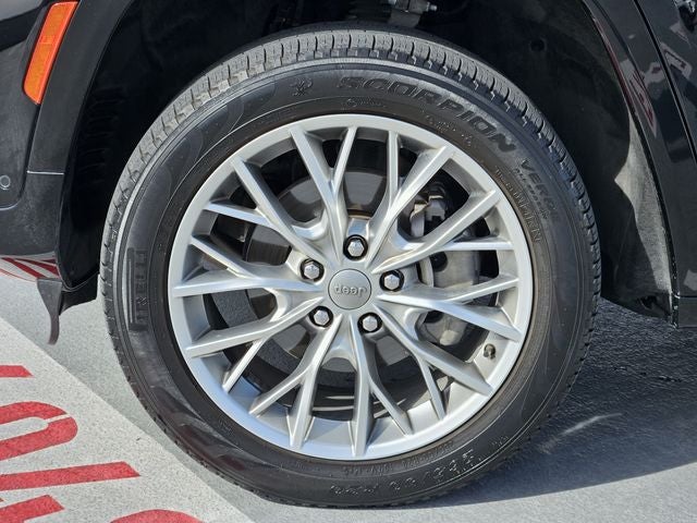 2023 Jeep Grand Cherokee Summit