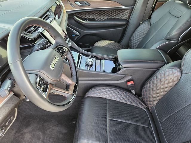 2023 Jeep Grand Cherokee Summit