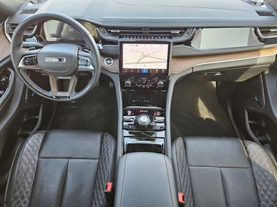 2023 Jeep Grand Cherokee Summit