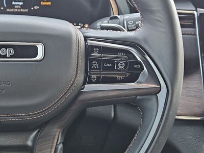 2023 Jeep Grand Cherokee Summit