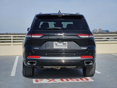 2023 Jeep Grand Cherokee Summit