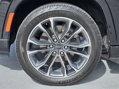 2022 Jeep Grand Wagoneer Series III