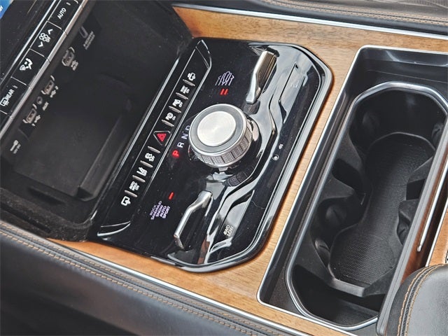 2022 Jeep Grand Wagoneer Series III