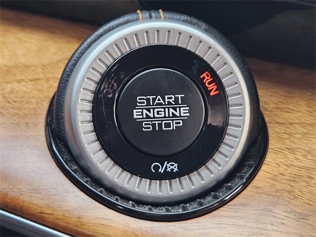 2022 Jeep Grand Wagoneer Series III