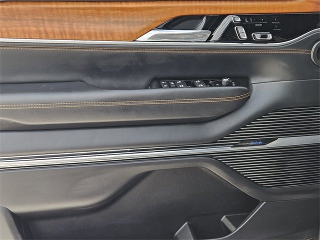 2022 Jeep Grand Wagoneer Series III