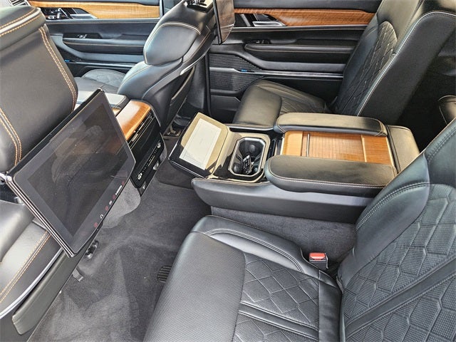 2022 Jeep Grand Wagoneer Series III