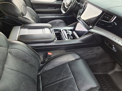 2022 Jeep Grand Wagoneer Series III