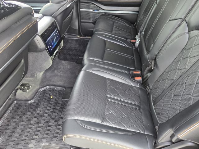 2022 Jeep Grand Wagoneer Series III