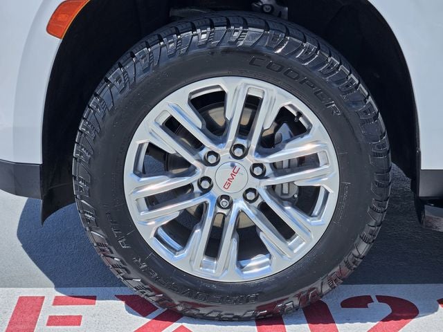 2022 GMC Yukon XL SLT