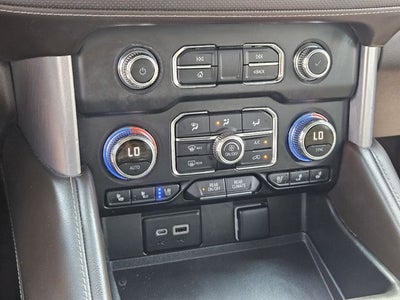 2022 GMC Yukon XL SLT