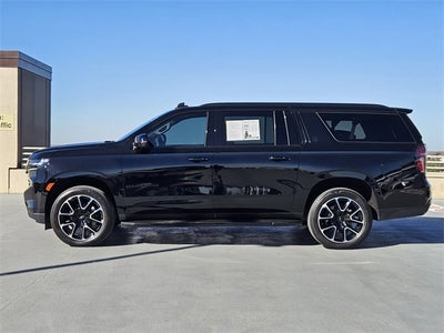 2024 Chevrolet Suburban RST