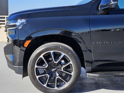 2024 Chevrolet Suburban RST