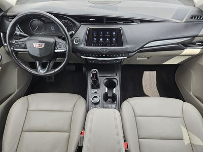 2023 Cadillac XT4 Premium Luxury