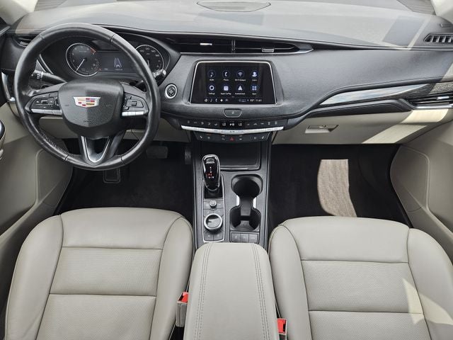 2023 Cadillac XT4 Premium Luxury