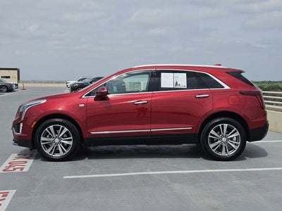 2022 Cadillac XT5 Premium Luxury