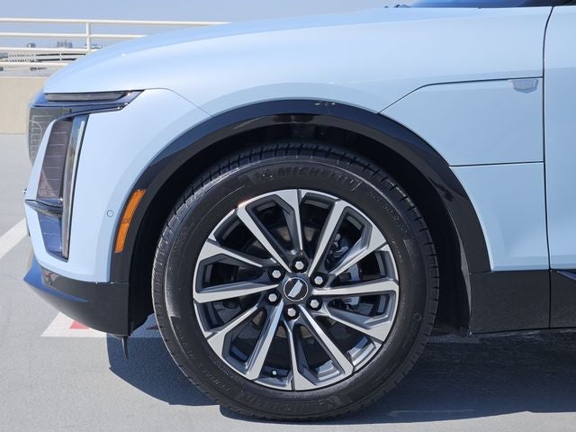 2025 Cadillac LYRIQ Sport