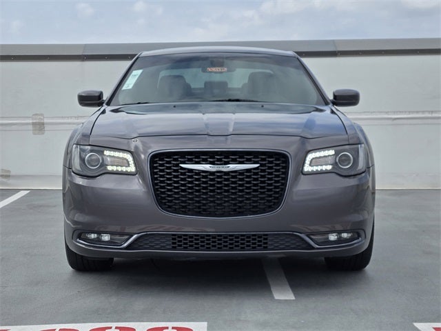 2018 Chrysler 300 S