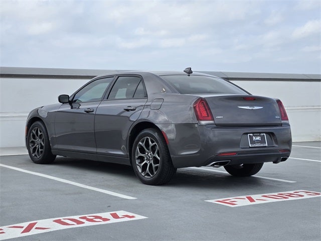 2018 Chrysler 300 S