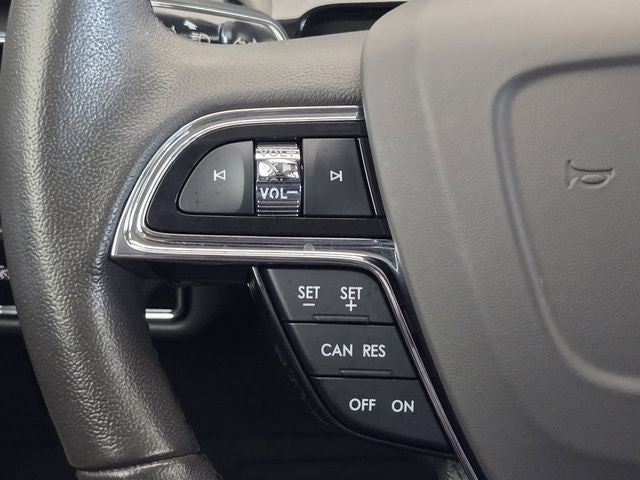 2022 Lincoln Nautilus Standard