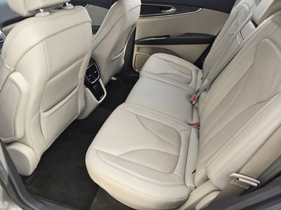 2019 Lincoln Nautilus Select