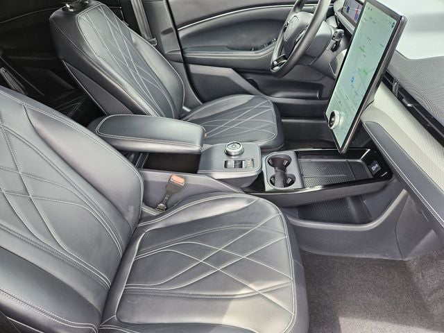 2022 Ford Mustang Mach-E Select