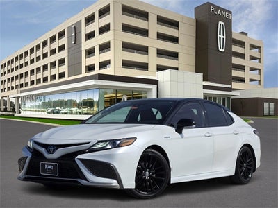 2021 Toyota Camry Hybrid XSE