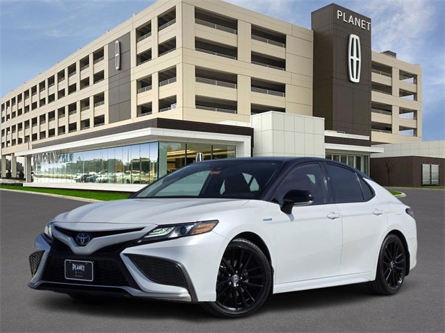 2021 Toyota Camry Hybrid XSE