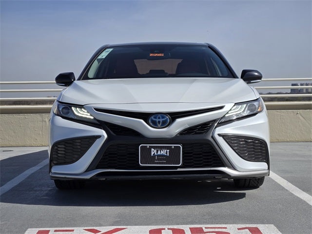 2021 Toyota Camry Hybrid XSE