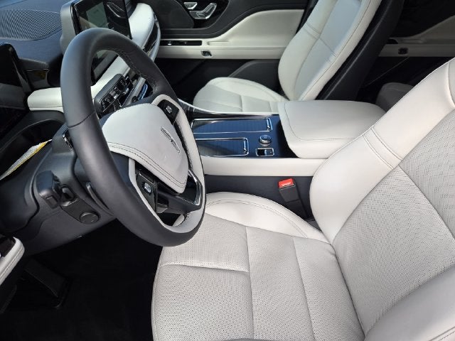 2027 Lincoln Aviator Premiere