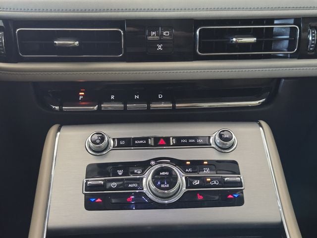 2023 Lincoln Aviator Standard