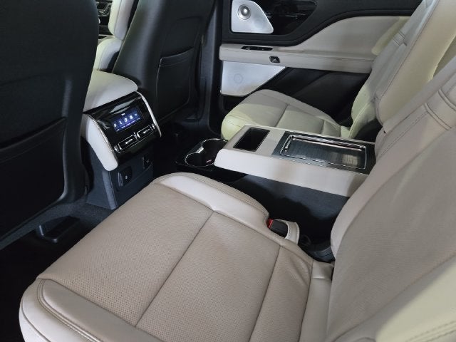 2027 Lincoln Aviator Reserve
