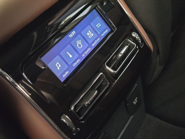 2027 Lincoln Aviator Reserve