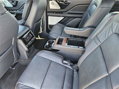 2025 Lincoln Aviator Black Label