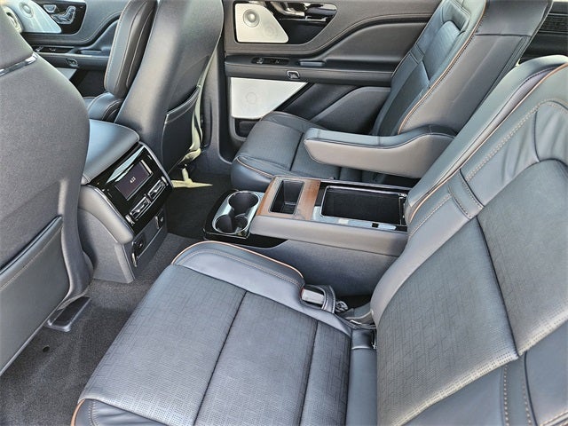 2025 Lincoln Aviator Black Label