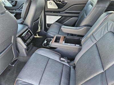2025 Lincoln Aviator Black Label