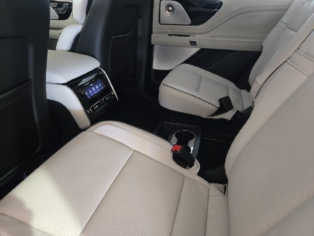 2027 Lincoln Aviator Black Label