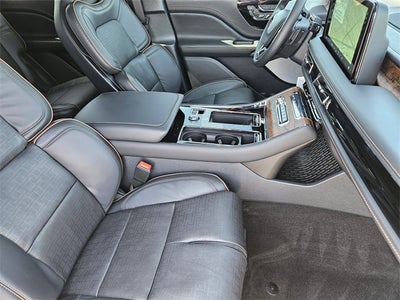 2025 Lincoln Aviator Black Label