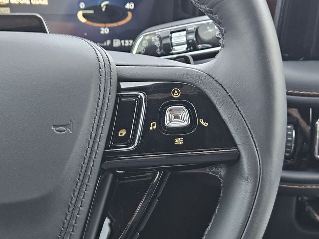 2027 Lincoln Aviator Black Label
