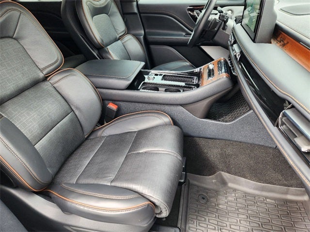 2025 Lincoln Aviator Black Label