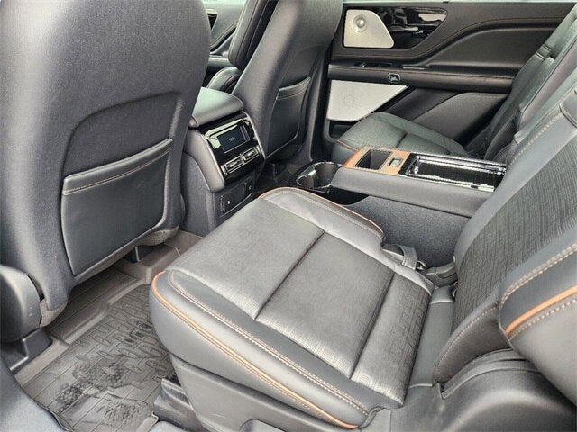 2025 Lincoln Aviator Black Label