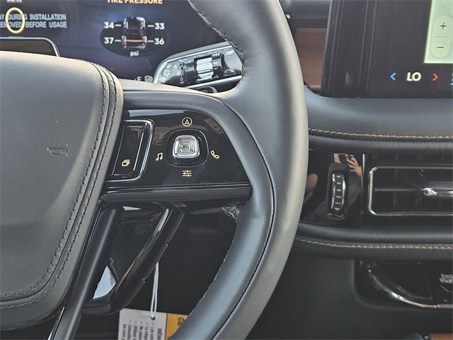 2025 Lincoln Aviator Black Label