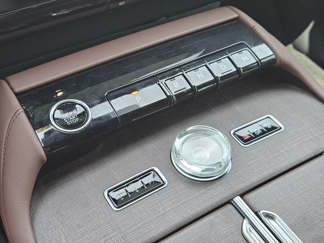 2027 Lincoln Navigator Reserve