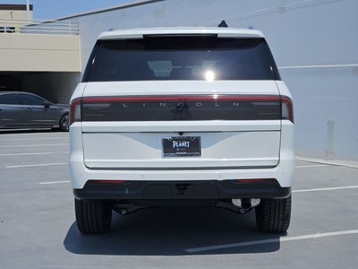 2027 Lincoln Navigator Reserve