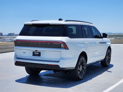 2025 Lincoln Navigator Reserve