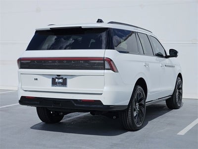 2025 Lincoln Navigator Reserve