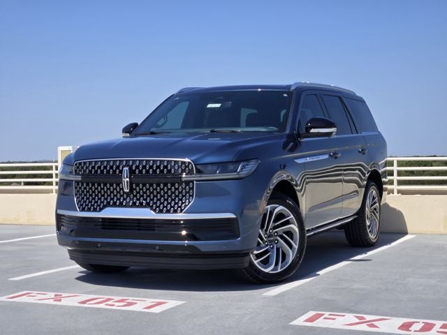 2027 Lincoln Navigator Reserve