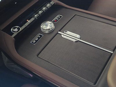 2027 Lincoln Navigator Reserve